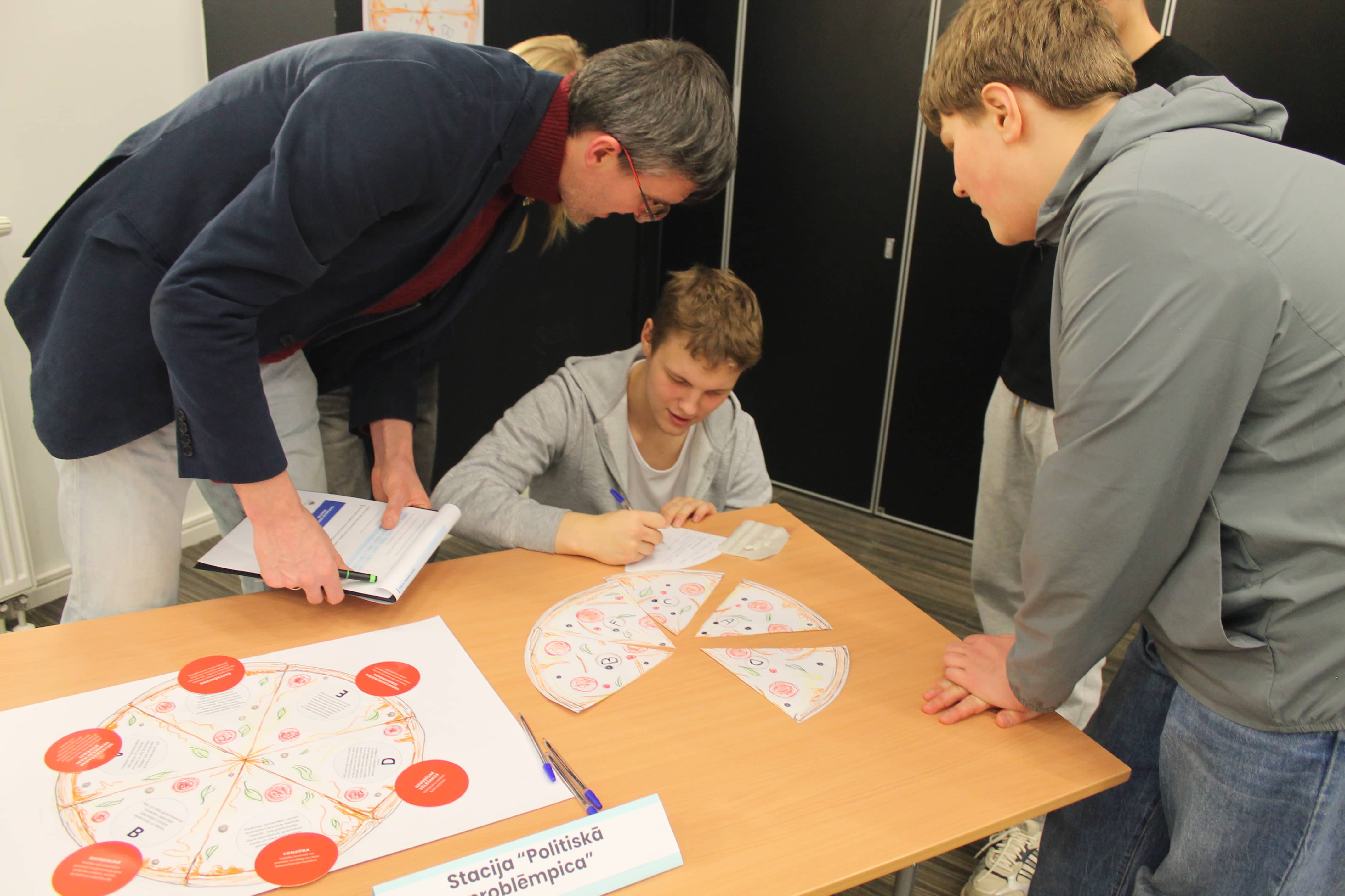 jaunietis-politika_10