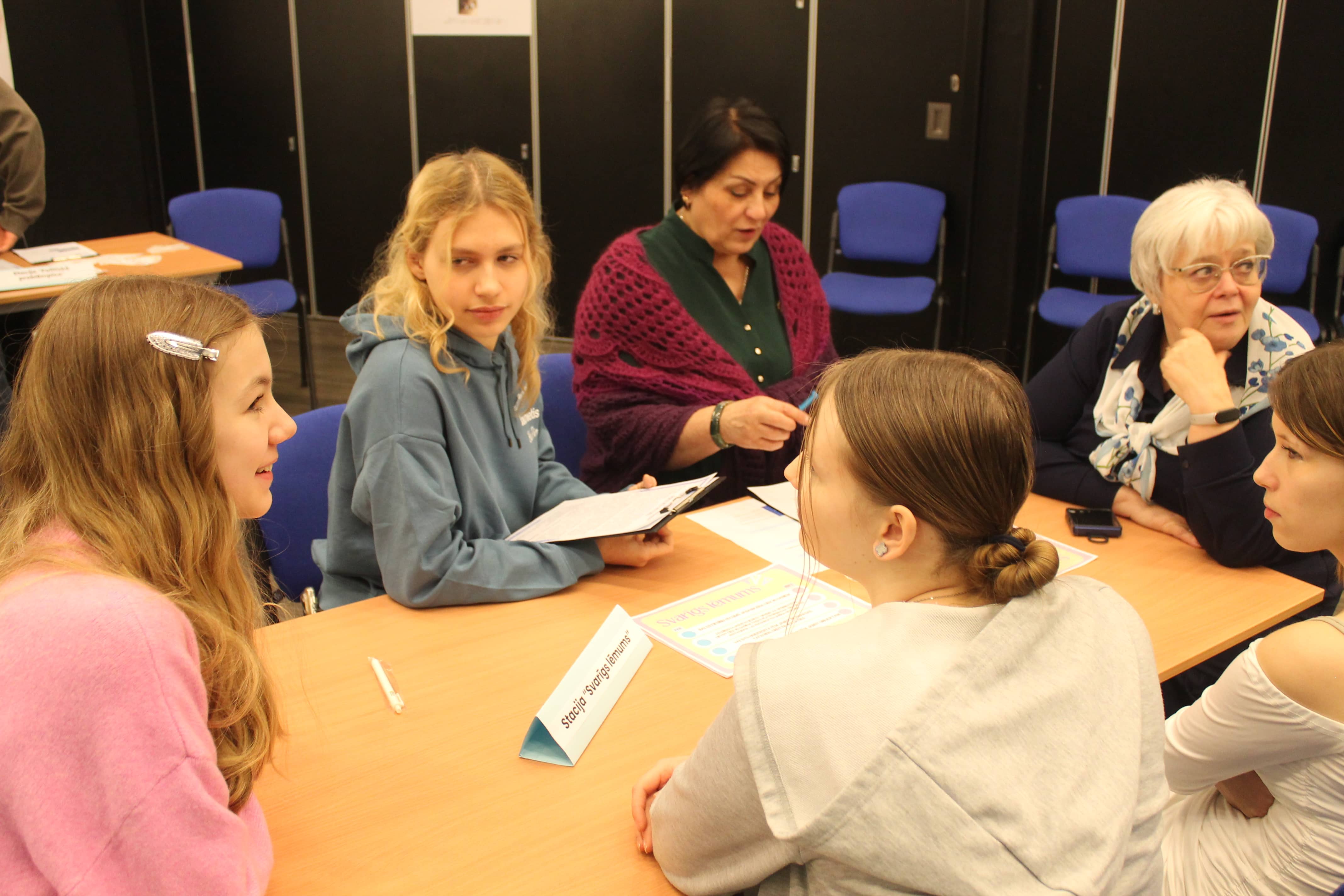 jaunietis-politika_16