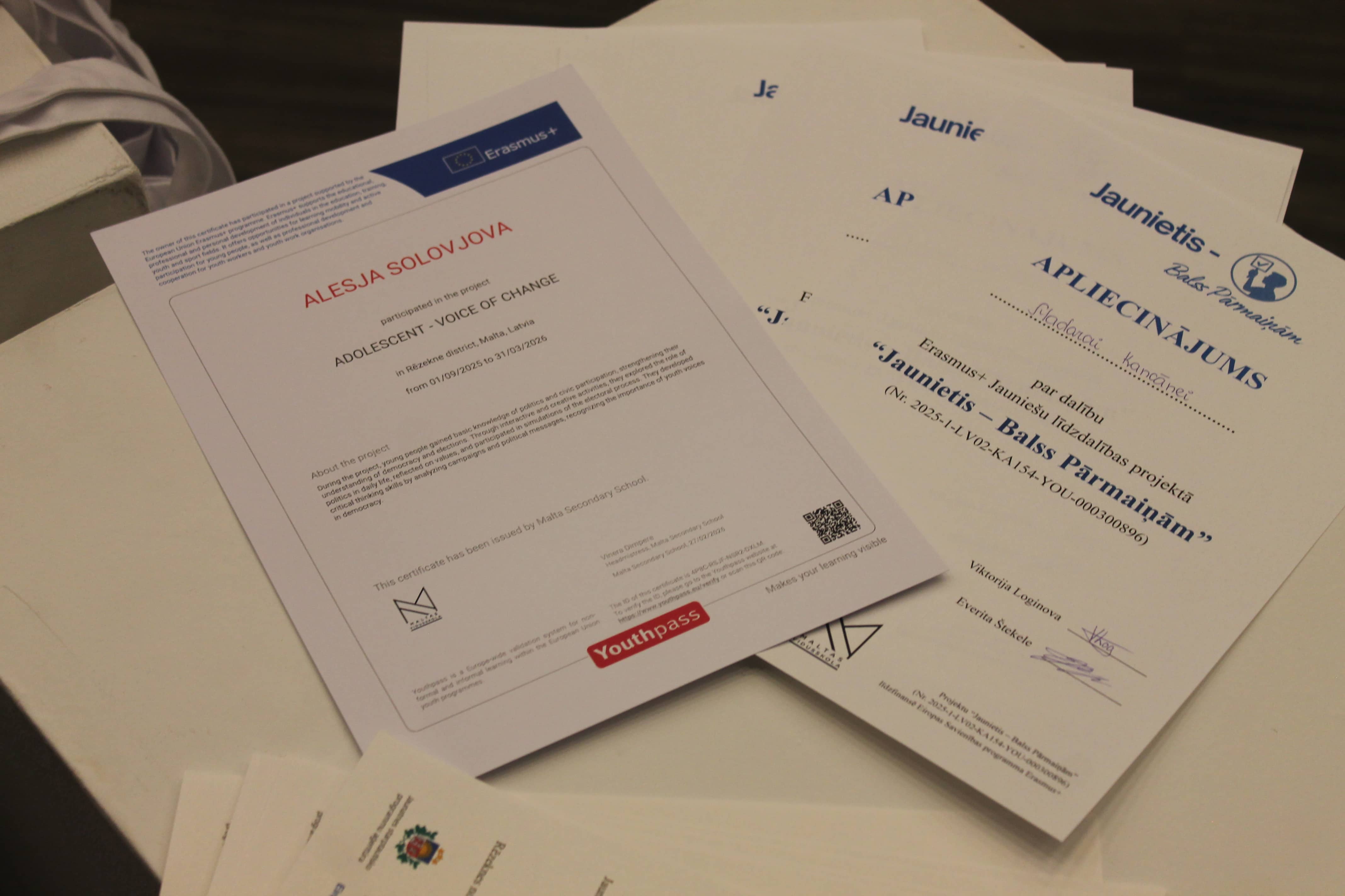 jaunietis-politika_19