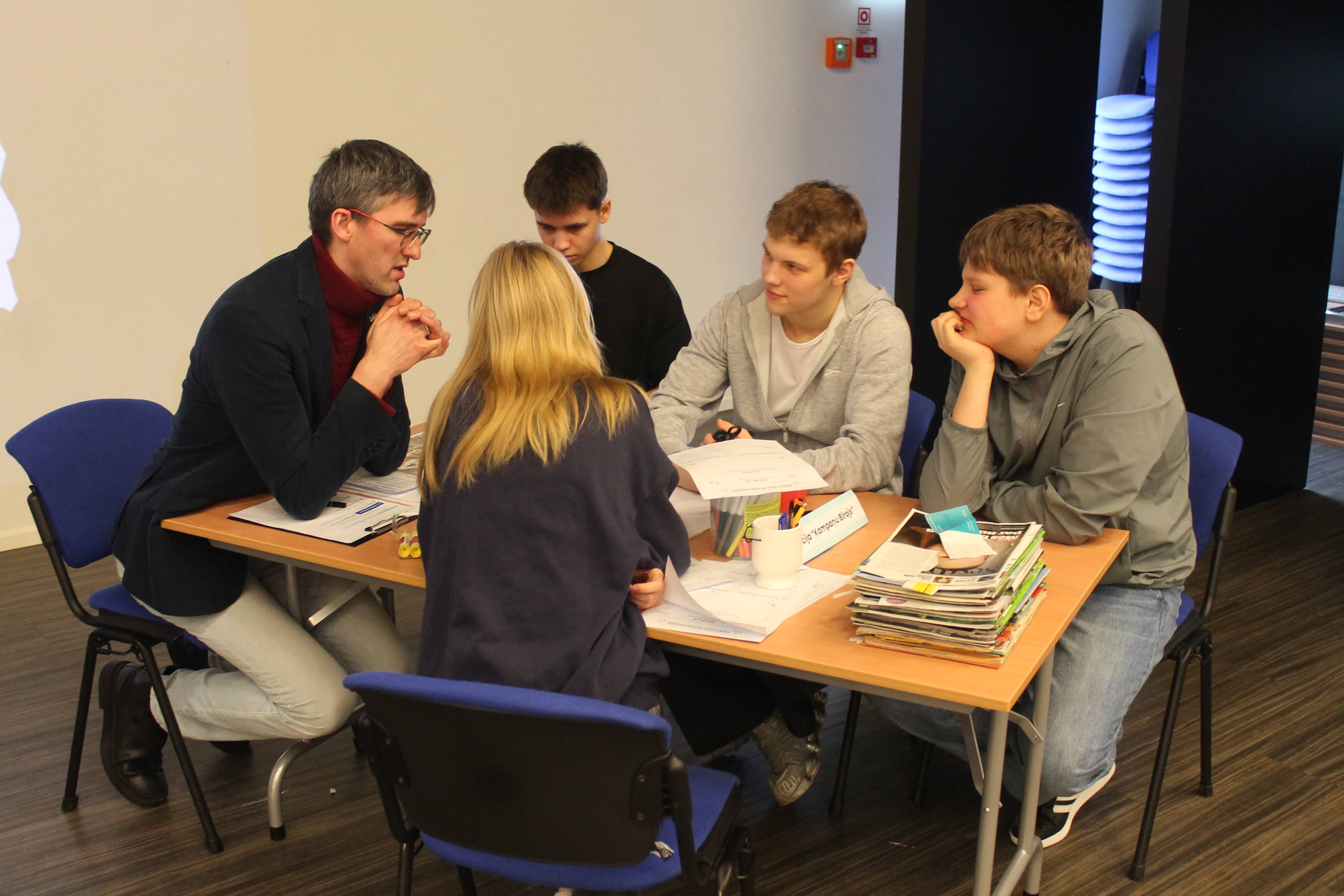 jaunietis-politika_34