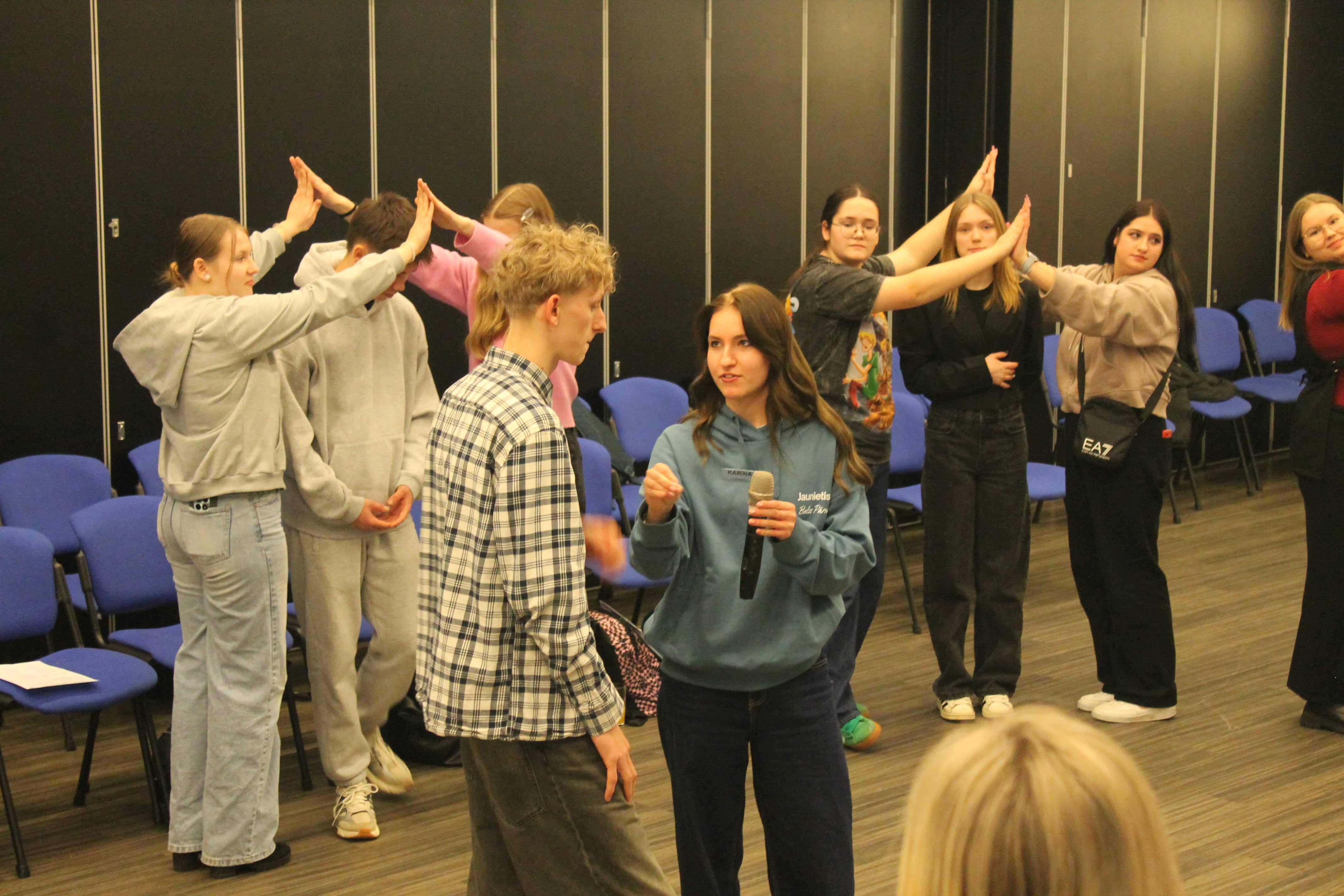 jaunietis-politika_36