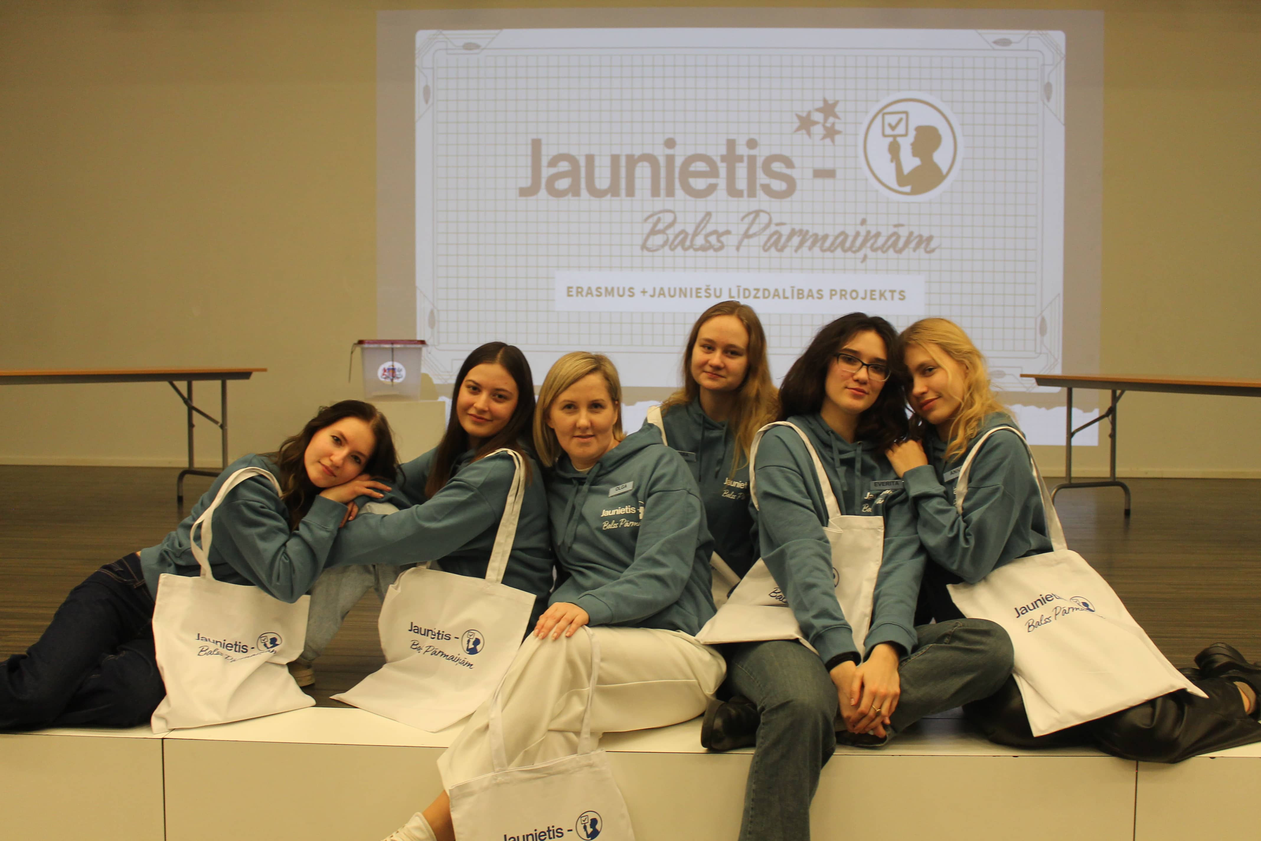 jaunietis-politika_5