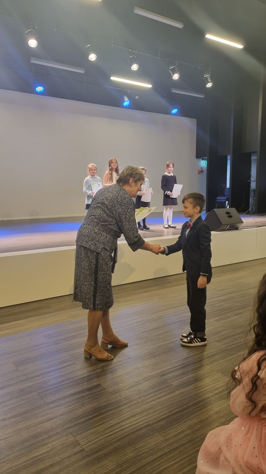 skatuves-runas-konkurss-sakumskoleniem_8